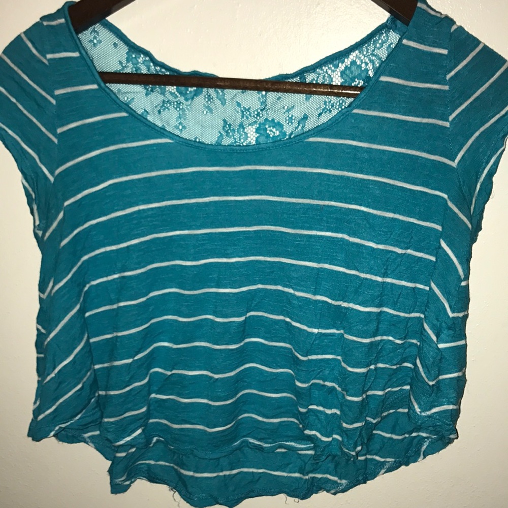 Cropped shirt